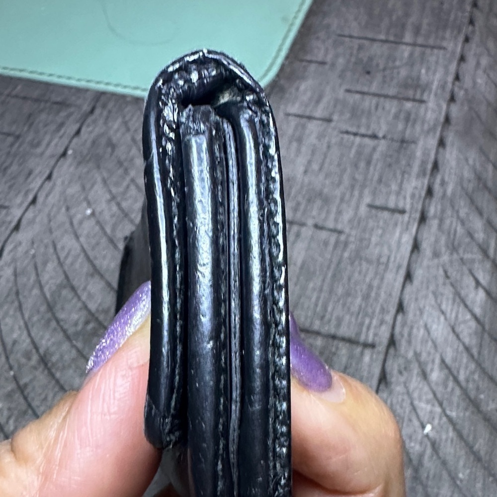 Gucci Black Key Holder - Picture 8 of 8